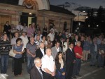 Paljenje svijeća za stadale 1995, porta Hrama Hrista Spasitelja, Banja Luka, 3.8.2014. foto: Veritas Banja Luka