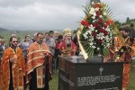 Pomen Srbima stradalim na Petrovačkoj cesti Janjile – Bravsko u napadu hrvatske avijacije na zbeg iz RSK, 7.8.2014. foto: Veritas