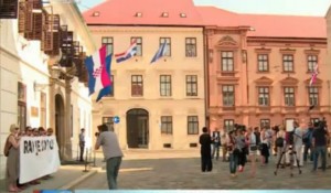 Vojna parada u Zagrebu povodom „Oluje“ preskupa i uvrednjiva za Srbe Screenshot: RTRS