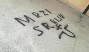 Ustaški i antisrspki grafiti na školi u Splitu (Foto: Slobodna Dalmacija)