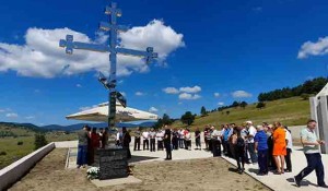 Petrovačka cesta: Parastos za Srbe ubijene u raketiranju hrvatske avijacije, 2021. Foto: RTRS