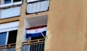 I građani slave Oluju isticanjem zastava NDH Foto: Jutarnji list