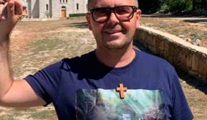 Nemanja Berić, fotografija sa FB naloga za koju ga Hrvati terete Foto: V. novosti