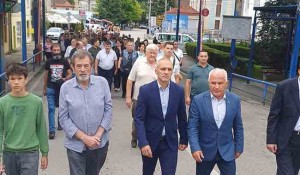 Novi Grad i Svodna: parastosi i venci u spomen na ubijene Srbe u hrvatskoj agresiji 1995, 6. 8.. 2025. Foto: DIC Veritas