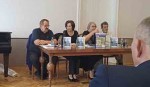 Banja Luka: Otvaranje izložbe „Da se ne zaboravi, 30 godina od egzodusa iz RSK“ i tribina „Dani tuge i sjećanja“, 4. 8. 2025. Foto: DIC Veritas