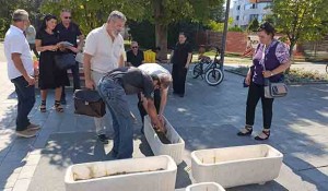 Banjaluka: Jutarnje paljenje sveća pred Hramom Hrista Spasitelja 4. avgust 2026. Foto: DIC Veritas Banjaluka: Jutarnje paljenje sveća pred Hramom Hrista Spasitelja 4. avgust 2026. Foto: DIC Veritas