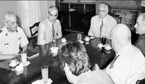 Brioni, 31. jul 1995: Tuđman sa doglavnicima Foto: Večernje novosti, Youtube, screenshot Brioni, 31. jul 1995: Tuđman sa doglavnicima Foto: Večernje novosti, Youtube, screenshot
